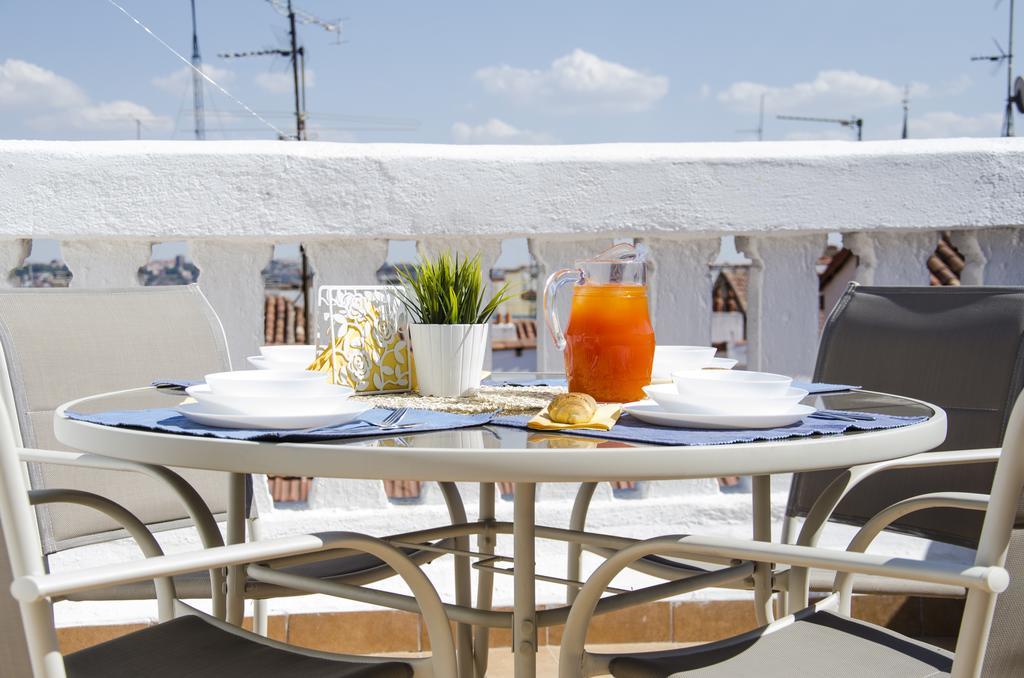 Apartments Dreammadrid Atocha Terraza ภายนอก รูปภาพ